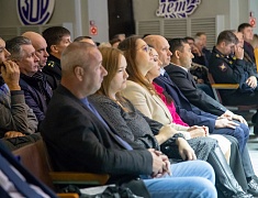 Мэр Благовещенска Олег Имамеев поздравил Судостроительный завод им. Октябрьской революции с юбилеем