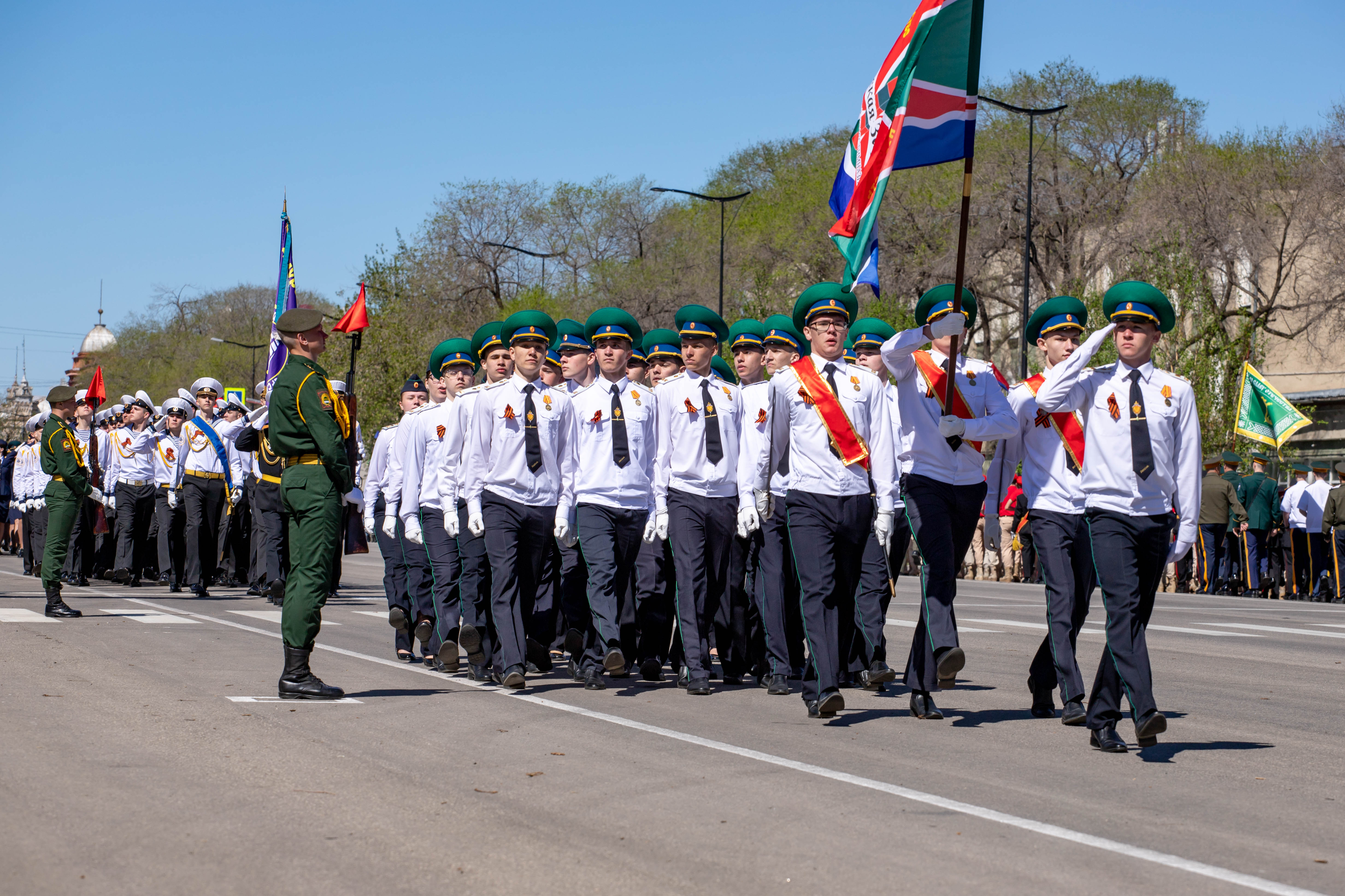 Торжественное прохождение войск Благовещенского гарнизона