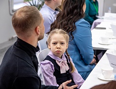 Мэр Благовещенска Олег Имамеев встретился со студенческими семьями Благовещенска