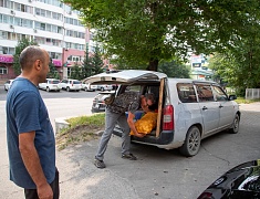 Мэр Олег Имамеев посетил добровольческий пункт помощи бойцам СВО