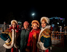 «Валенки-шоу» развернулось на главной площади Благовещенска 31 декабря