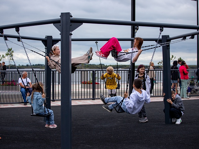 Торжественное открытие набережной реки Зея