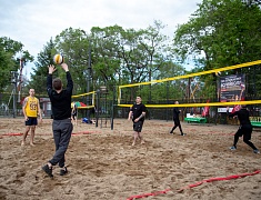 Турнир по пляжному волейболу с участием ветеранов СВО прошел в Благовещенске