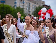 В Благовещенске отгремел выпускной