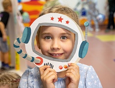 В преддверии Дня космонавтики в «космической обсерватории» прошло первое занятие с воспитанниками детского сада № 68