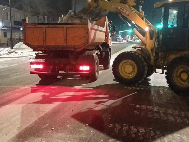 Коммунальщики ведут работу по очистке русла Бурхановки: какие еще задачи поставил перед собой ГСТК днем 27 февраля?