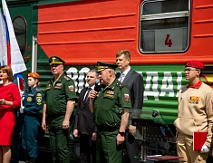 Благовещенск встретил уникальный агитпоезд Минобороны