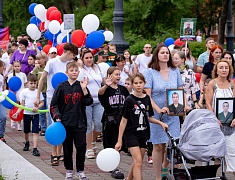 По Благовещенску прошел «Парад семей»