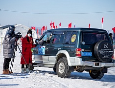 Автомобильные гонки в рамках Международного российско-китайского фестиваля зимних видов спорта