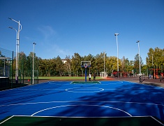 Мэр Благовещенска Олег Имамеев проверил готовность «умной» спортплощадки в Моховой Пади