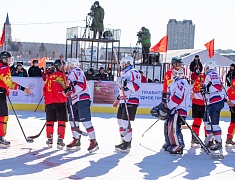 Соревнования по хоккею в рамках Международного российско-китайского фестиваля зимних видов спорта