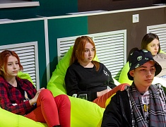 В Молодежном гараже расцвела «Крымская весна»