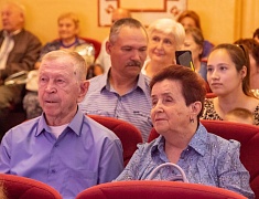 Знаки «50 лет Байкало-Амурской магистрали» вручили благовещенцам