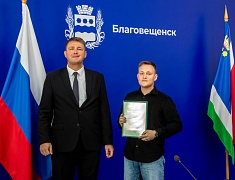 Благовещенск чествует работников торговли