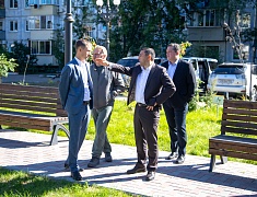 Мэр Олег Имамеев провел выездное совещание по обращениям граждан в сквере Кузнецова