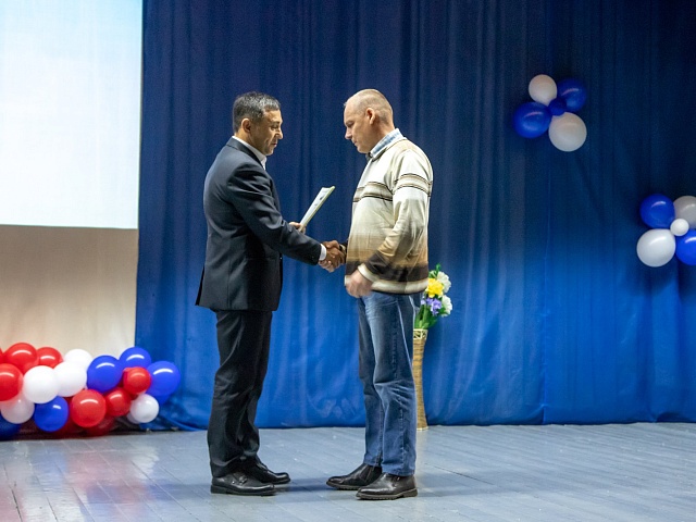 Мэр Благовещенска Олег Имамеев поздравил Судостроительный завод имени Октябрьской революции с юбилеем