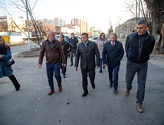 Мэр амурской столицы Олег Имамеев проконтролировал работы по замене ливневого коллектора на улице Пушкина