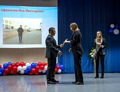 Мэр Благовещенска Олег Имамеев поздравил Судостроительный завод им. Октябрьской революции с юбилеем