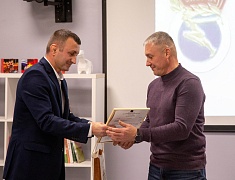 Благовещенским ветеранам спорта предложили стать наставниками для юных горожан