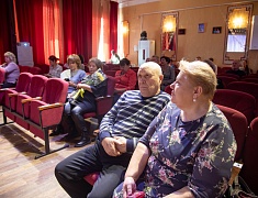 В областном центре знак за «стройку века» получили девять благовещенских ветеранов-бамовцев