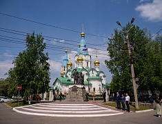 В день города прошли торжественные церемонии возложения цветов