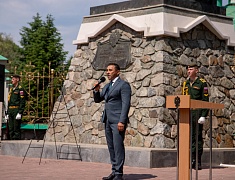 В день города прошли торжественные церемонии возложения цветов