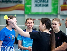 В честь Года семьи в Благовещенске провели семейный бадминтон