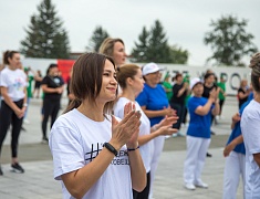 Порядка 350 благовещенцев вышли на общегородскую зарядку