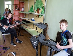 В Благовещенске представили лучшие практики работы с детьми-инвалидами и детьми с ОВЗ