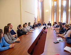 Представители работающей молодежи встретились с сотрудниками мэрии и специалистами Центра занятости населения