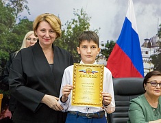 Подведение итогов конкурса детских рисунков "Я выбираю Амурское"