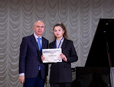 В Центральной детской школе искусств подвели итоги l Дальневосточного музыкального конкурса им. Марии Кнауф-Каминской в номинации «Фортепиано»