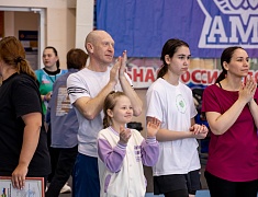 В честь Года семьи в Благовещенске провели семейный бадминтон