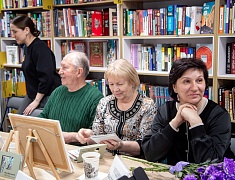 Открытки участника СВО презентовали в Благовещенске