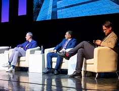 Мэр Олег Имамеев на форуме ProДФО рассказал о перспективах комплексной застройки в Благовещенске