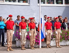Мэр Олег Имамеев побывал на линейках в нескольких городских школах