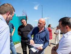 Мэр Благовещенска Олег Имамеев оценил готовность новой набережной Зеи к открытию