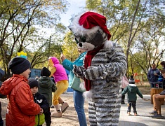 В Благовещенске открыли ещё 3 обновлённые детские площадки