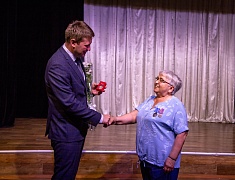 Знаки «50 лет Байкало-Амурской магистрали» вручили благовещенцам