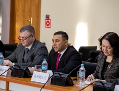 Делегация Хэйхэ поздравила благовещенцев с наступающим Новым годом