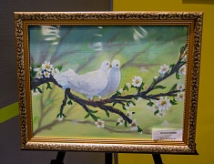 Выставка работ членов клуба «Живопись в третьем возрасте» Ассоциации пожилых людей открыла свои двери в «Чеховке»