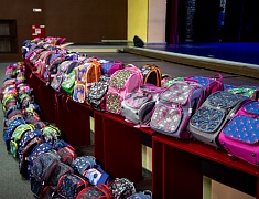 В областном центре прошла ежегодная акция «Губернаторский портфель»