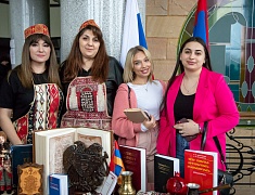 В Благовещенске прошел молодежный межнациональный культурный фестиваль «Благовещенск – национальный»