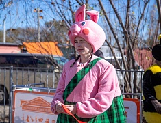 В Благовещенске открыли ещё 3 обновлённые детские площадки