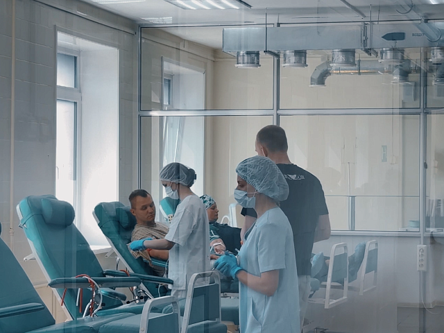 Благовещенские спортсмены массово сдали кровь