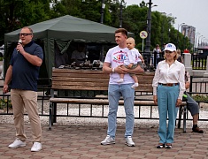 По Благовещенску прошел «Парад семей»