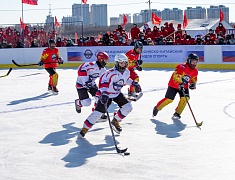 Соревнования по хоккею в рамках Международного российско-китайского фестиваля зимних видов спорта
