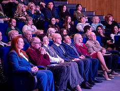 Мэр Благовещенска поздравил представителей творческих профессий с профессиональным праздником