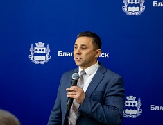 В Благовещенске чествовали муниципальных служащих