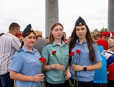 Больше 100 благовещенцев почтили память детей-жертв войны в Донбассе